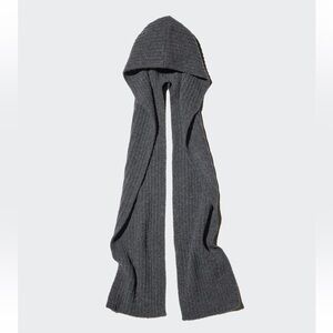 NWOT Uniqlo soufflé yarn chunky hooded scarf